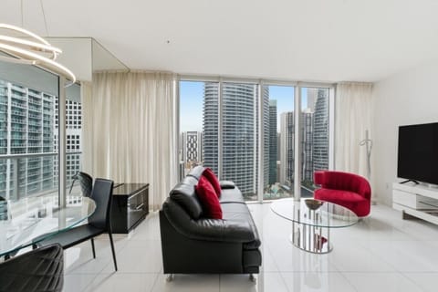 485 Brickell Ave Unit 3104 (2).jpeg