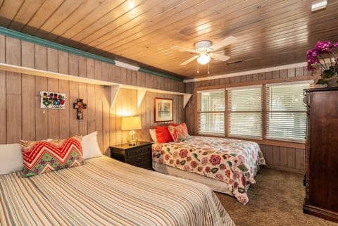 Bedroom. Interior and views may vary based on location and availability.