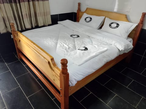 Deluxe Double Room | Desk, laptop workspace, WiFi (free)