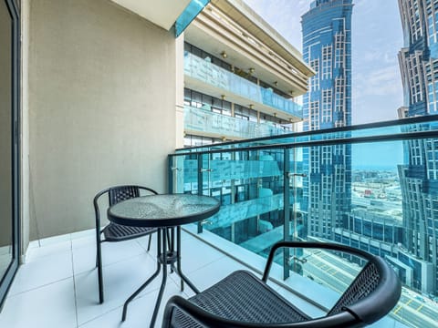 Apartment, Tower | Outdoor dining