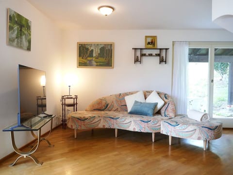 Furniture, Interior Design, Wall, Flooring, Floor, Wood, Couch, Lighting, Living Room, Room
