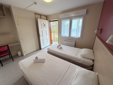 Double or Twin Room, Mountain View | WiFi (free)