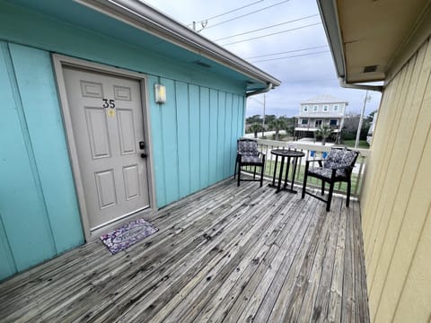 Private Patio/Deck