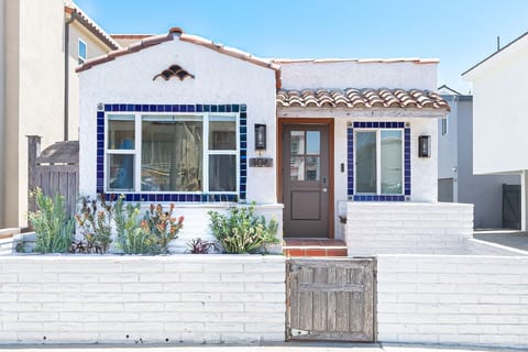 Enjoy full access to both the second and ground floor residences of this charming coastal home
                