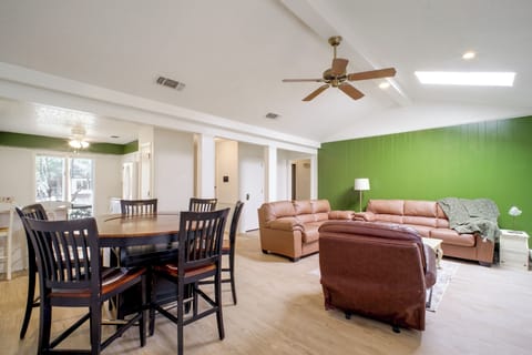 Lubbock Vacation Rental | 3BR | 2BA | 1,365 Sq Ft | Step-Free Entry