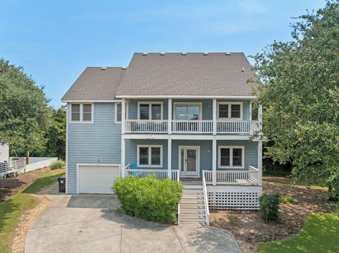 I'm Lov'n Sea & Sand | Front Exterior