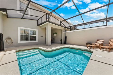 Swim, Relax & Unwind Under the Florida Sun