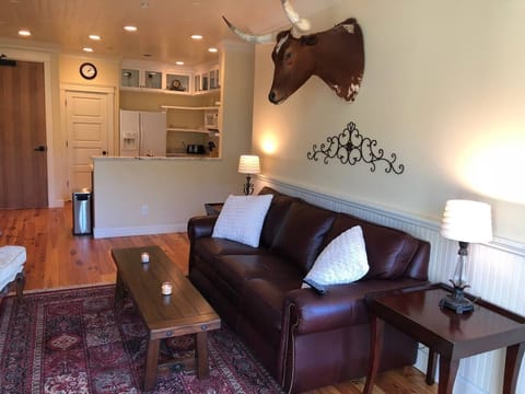 Sitting Area 1