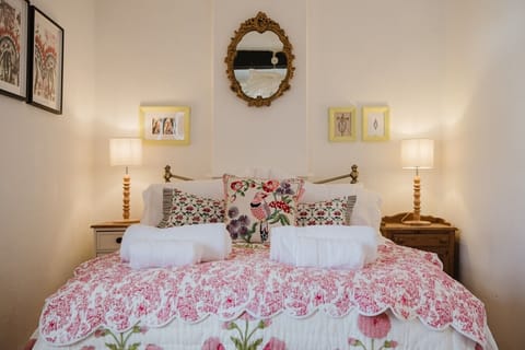 Rich Hall Photography-Olea Cottage BEDROOM 1-6 (1)
