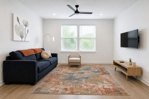 Apartment | Blackout drapes, iron/ironing board, WiFi (free)
