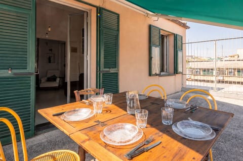 Autumn, Balcony / Terrace / Patio, Spring, Summer