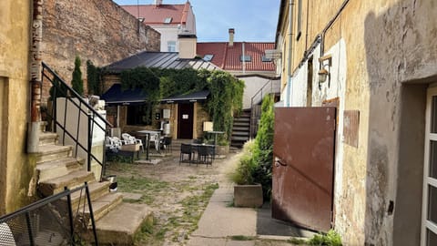 Apartment, Patio | Outdoor dining
