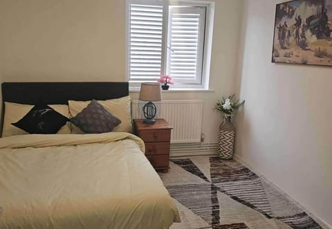2 bedrooms, iron/ironing board, WiFi (free), bed sheets