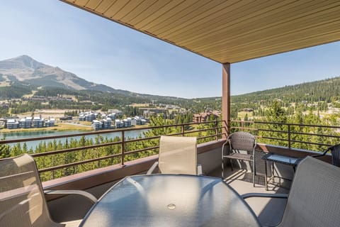 1725 Skycrest-6482