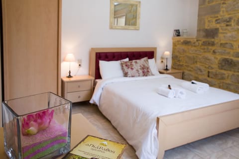 Apartment, 1 Bedroom | In-room safe, soundproofing, free cribs/infant beds, free WiFi