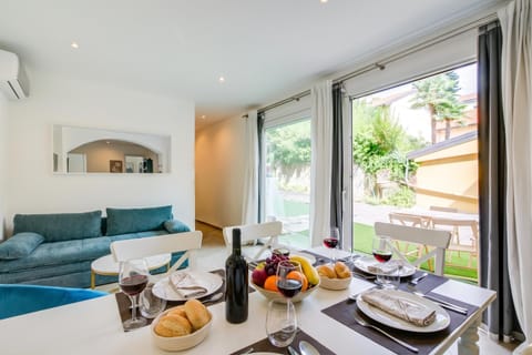 Living and dining room