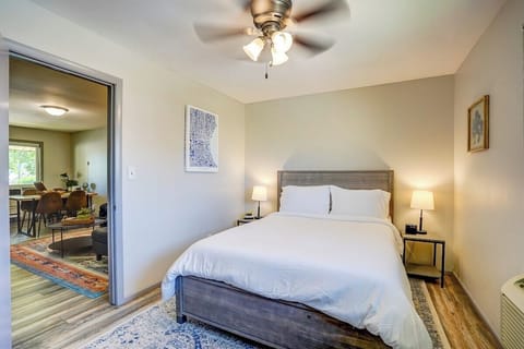 Queen bed with two night stands.
