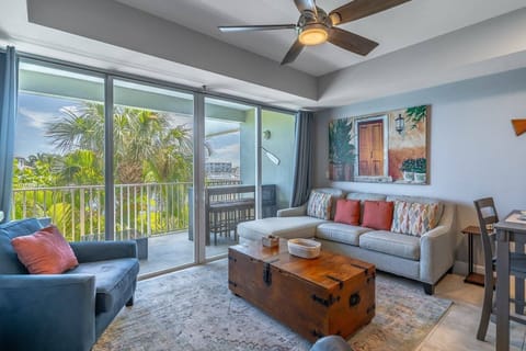 Main Living Room (Second Floor)