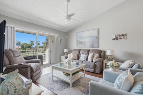 Spacious and comfortable, the living room offers a welcoming place to relax, watch cable TV, enjoy the views, or spend quality time together after a day exploring St. Pete Beach and the surrounding area.