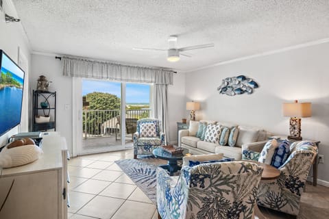 Welcome to The Islander 314 Dolphins Cove