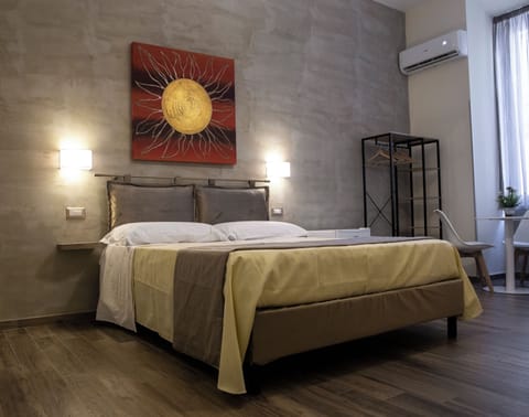 Triple Room, Multiple Beds, Non Smoking, Private Bathroom | Desk, WiFi (free)