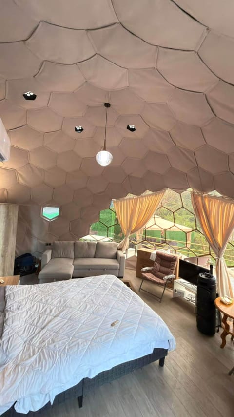 Comfort Cottage, Garden View | Blackout drapes, iron/ironing board, WiFi (free)