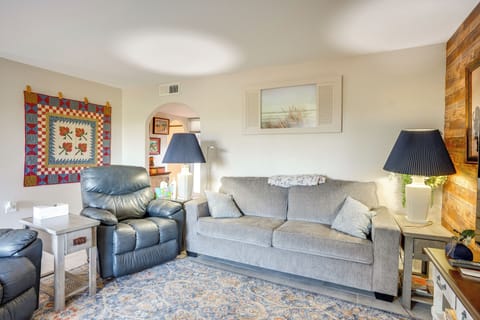 Sun City West Vacation Rental | 1BR | 1BA | 1,189 Sq Ft | 1 Step to Enter