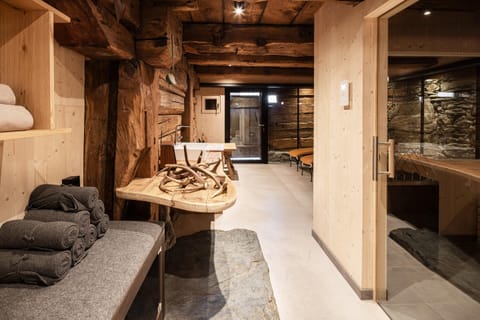 Chalet | Interior