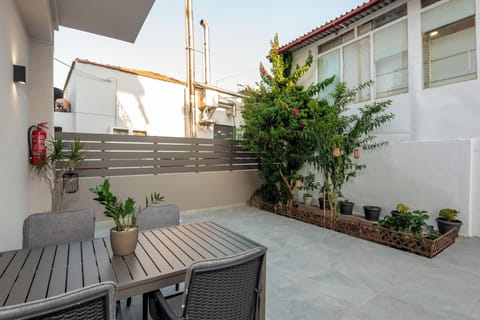 Comfort Apartment | Outdoor dining