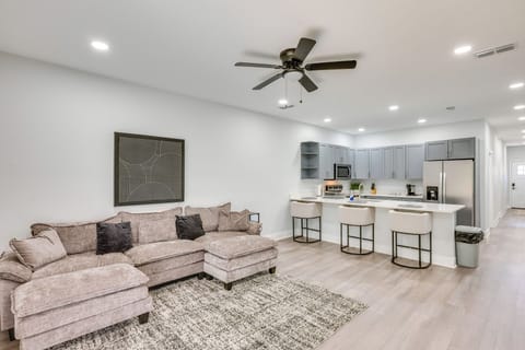 Apartment (3 Bedrooms) | Front of property