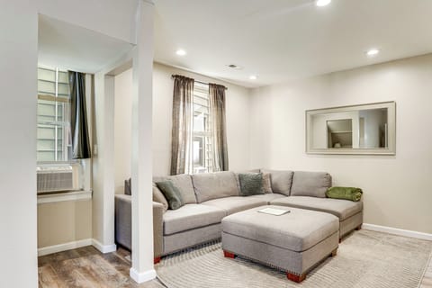 Apartment (4 Bedrooms) | Front of property