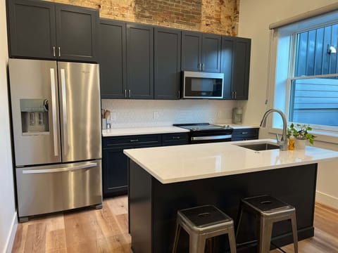 Apartment, 3 Bedrooms | Private kitchen | Coffee/tea maker, fridge, oven