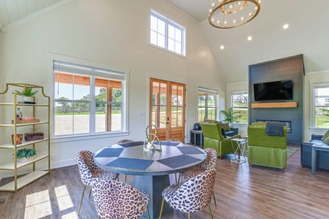 House (4 Bedrooms) | Front of property