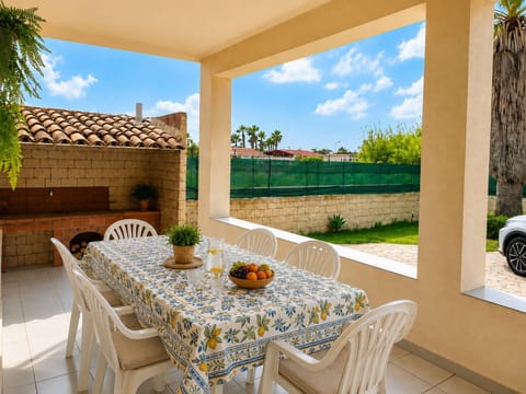 Autumn, Balcony / Terrace / Patio, Garden, Spring, Summer