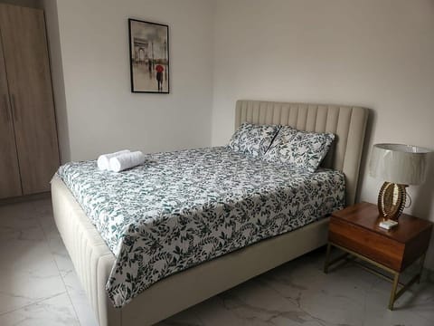 Executive Condo, Mountain View | WiFi (free)
