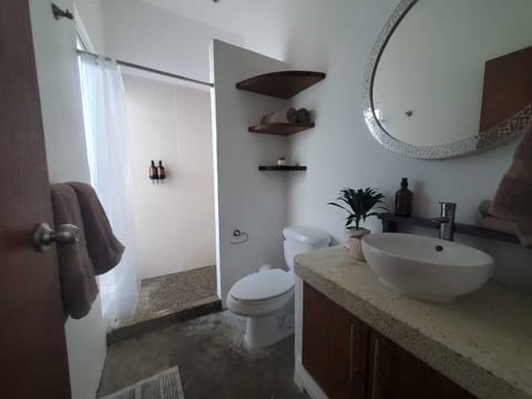 Comfort Room, Patio, Garden View | Bathroom