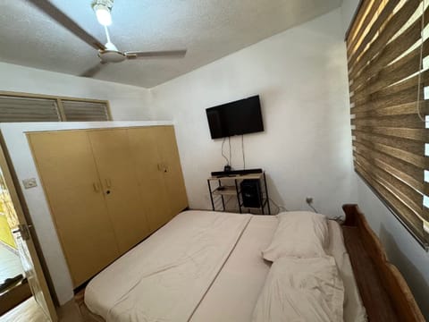 Basic Room, Balcony | Iron/ironing board, WiFi (free)