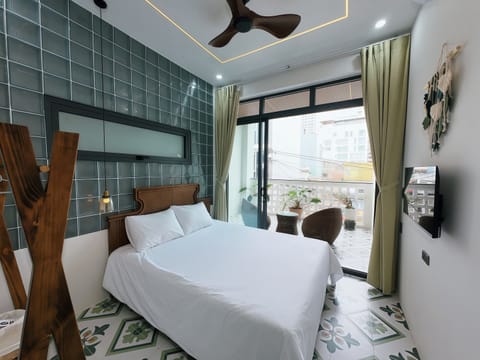 Double Room, City View | Desk, laptop workspace, WiFi (free)