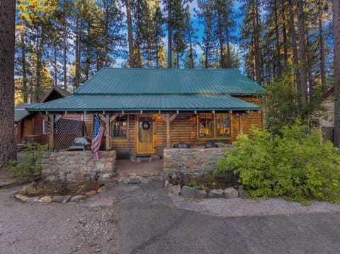 Mountain calm, cabin charm, welcome to Bearfoot Cabin