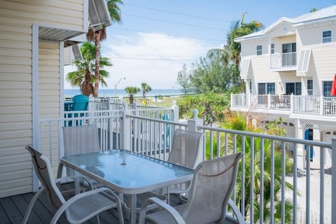 Townhome, 3 Bedrooms | Outdoor dining