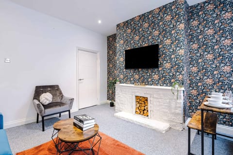 House | 3 bedrooms, high-speed internet