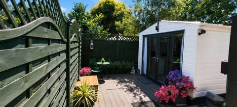 House | 1 bedroom, high-speed internet