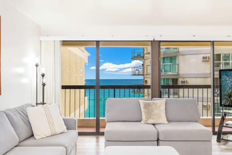 Apartment (2 Bedrooms) | Front of property