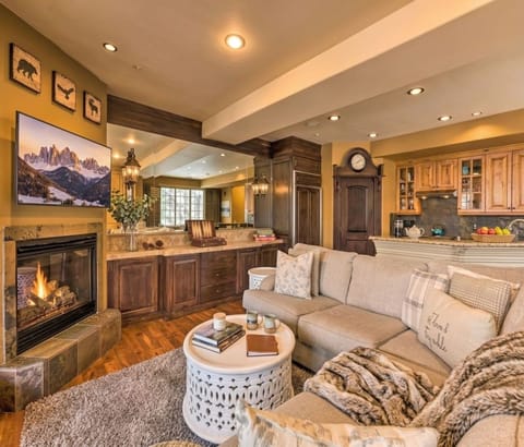Living room with gas fireplace