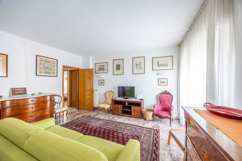 House, Smoking | 1 bedroom