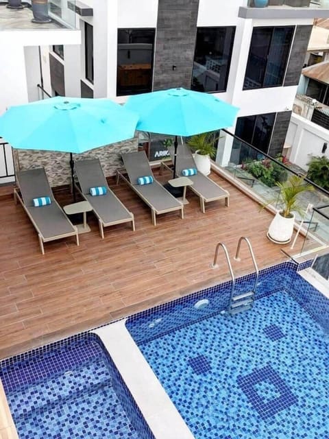 Pool opens at 9am to 6pm daily