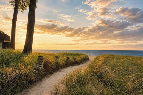 Private association beach access at the North Shore Retreat, <1 minute walk