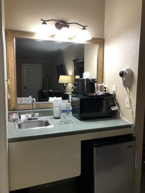 2 Queen Beds, Non-Smoking Room | Private kitchenette | Fridge, microwave, coffee/tea maker