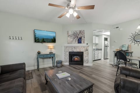 Spacious Living Room with Seasonal Fireplace, Sleeper Sofa and SMART TV with Cable & WIFI throughout vacation rental