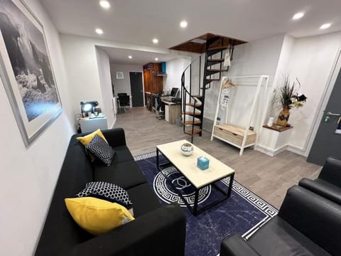 Bedroom - double bed 